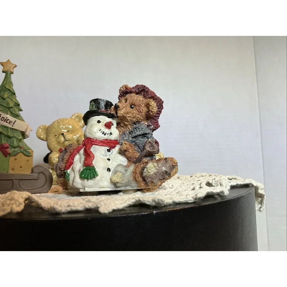 Vtg Christmas Teddy Bears Porcelain Bisque Salt & Pepper Shakers & 2 Decor PCS
